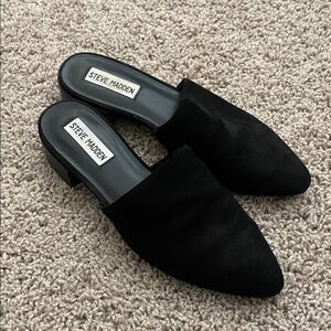 Steve Madden Women's Elegant Black Suede Mules